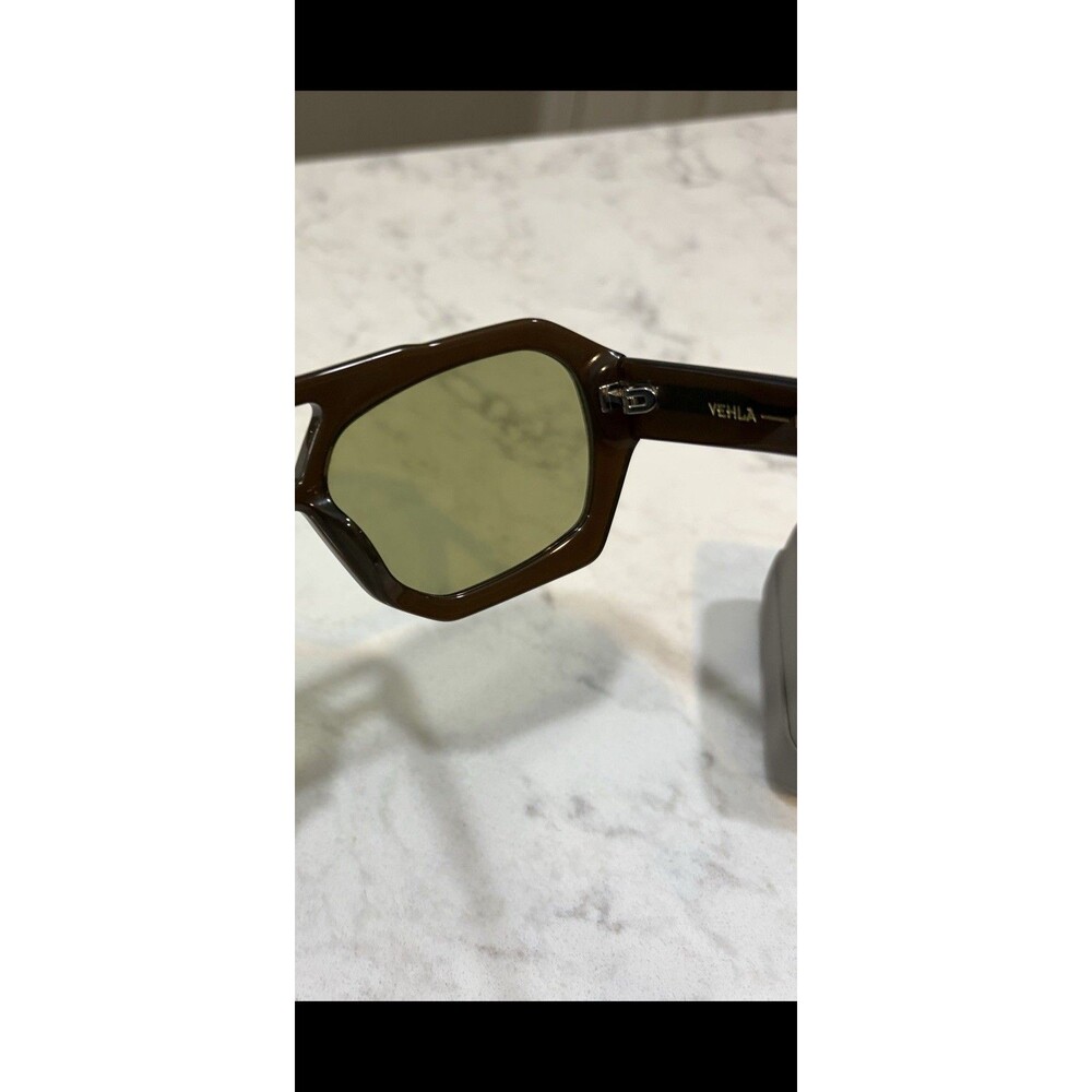 VEHLA River VS377 Lightweight Rectangle Sunglasses Brown Frame Green Tinted - Picture 4 of 5